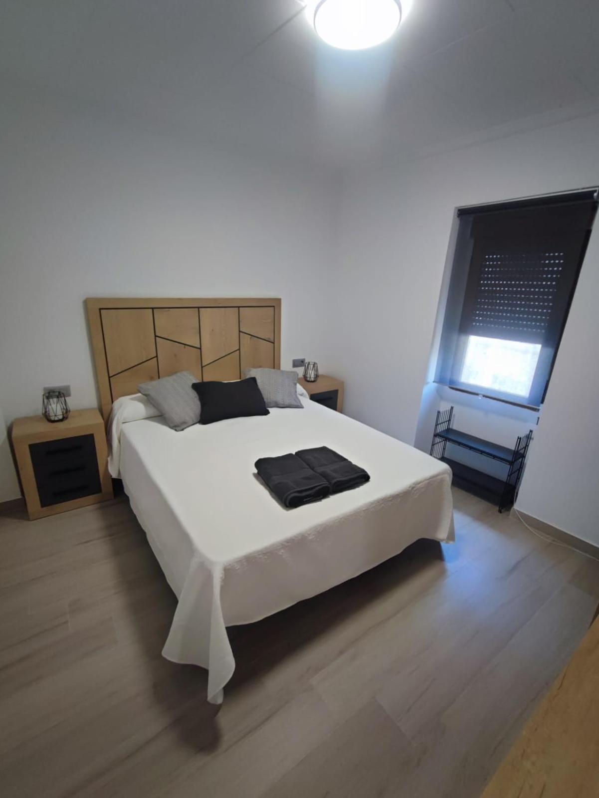Апартаменти Casa Salvador, Escapada De Aventura Y Relax En Буньоль Екстер'єр фото