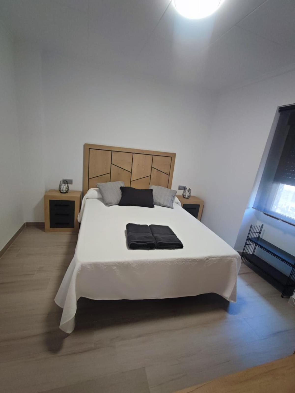 Апартаменти Casa Salvador, Escapada De Aventura Y Relax En Буньоль Екстер'єр фото
